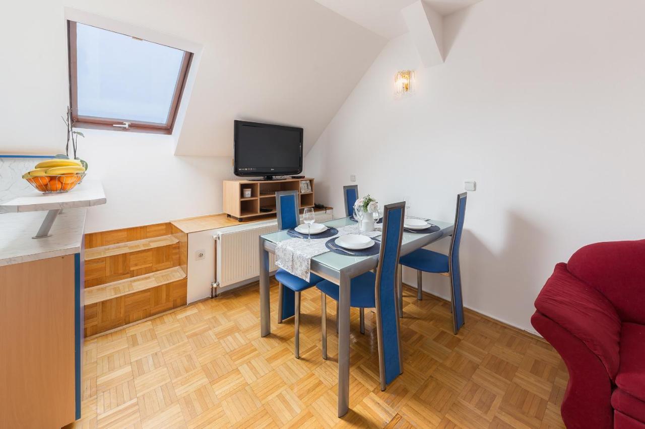 Apartma Lea Slovenj Gradec Exteriör bild