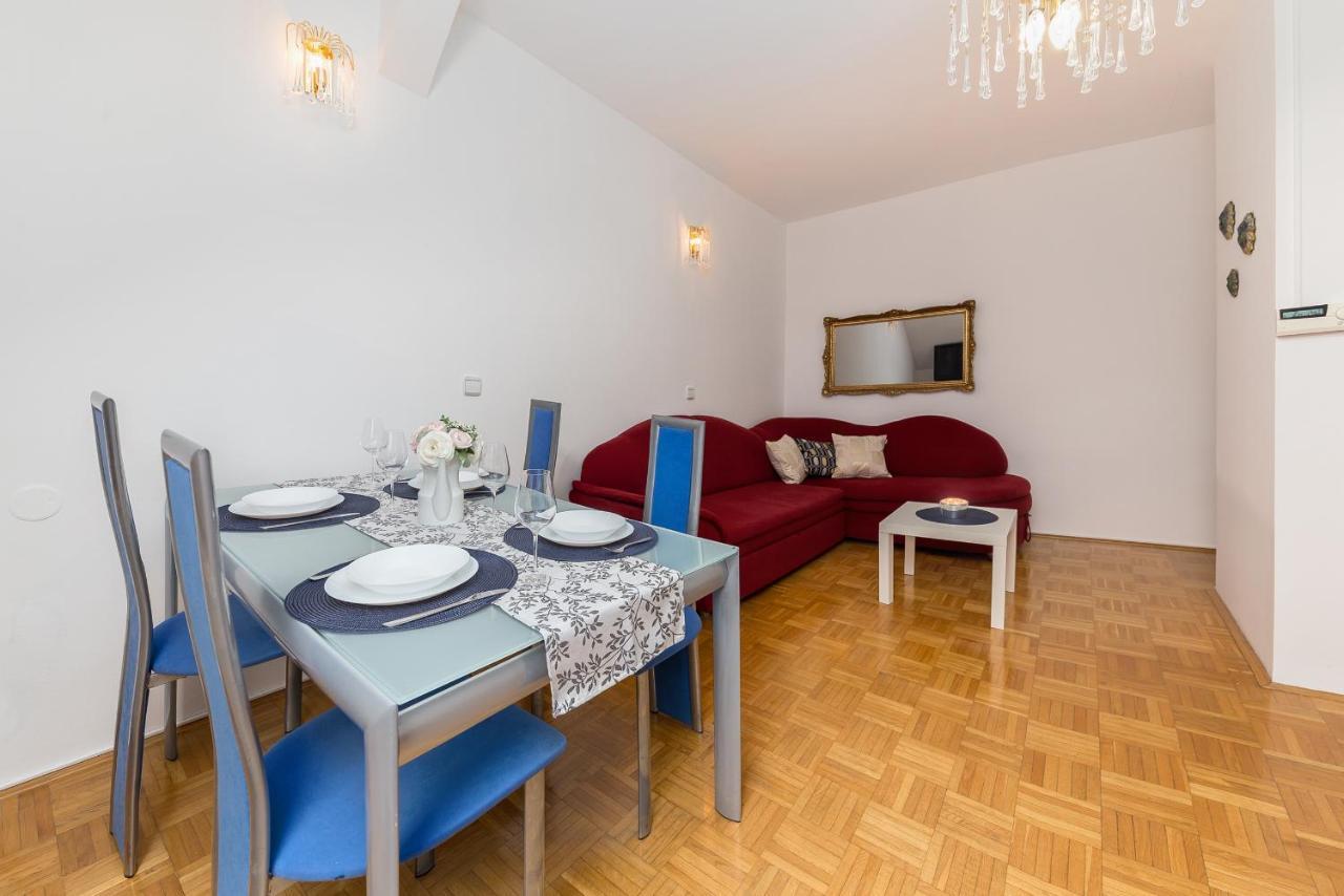 Apartma Lea Slovenj Gradec Exteriör bild