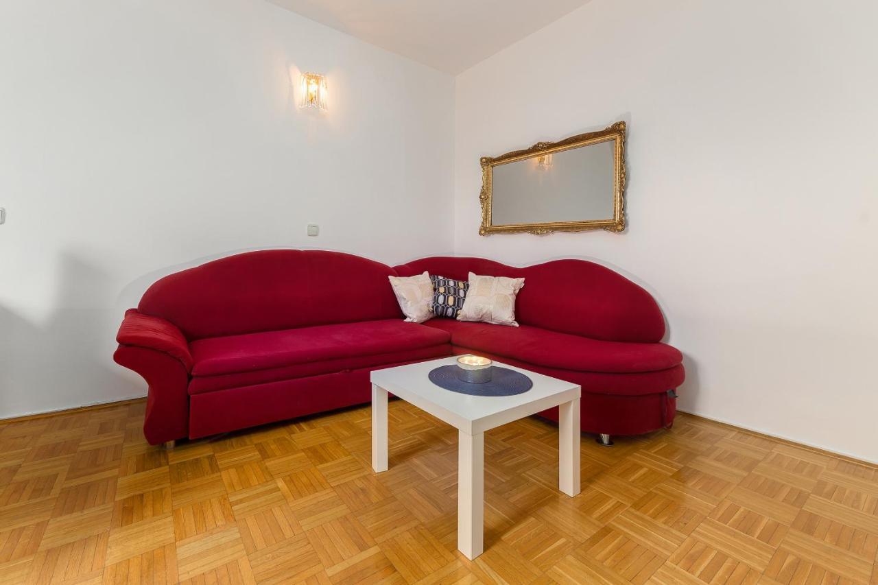 Apartma Lea Slovenj Gradec Exteriör bild
