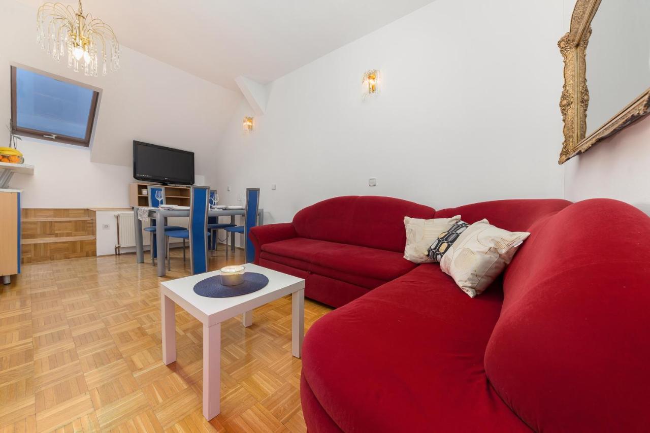 Apartma Lea Slovenj Gradec Exteriör bild